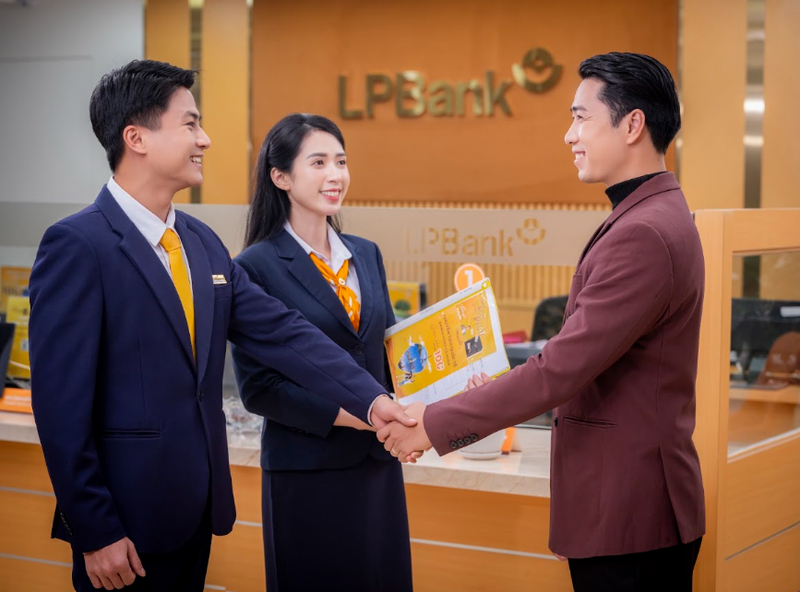 Thẻ tín dụng doanh nghiệp không chỉ là phương tiện thanh toán mà còn là công cụ hỗ trợ quản trị tài chính
