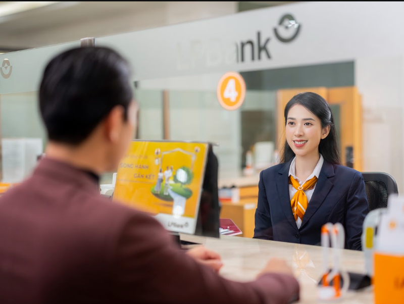 Doanh nghiệp có thể đến trực tiếp LPBank để được tư vấn