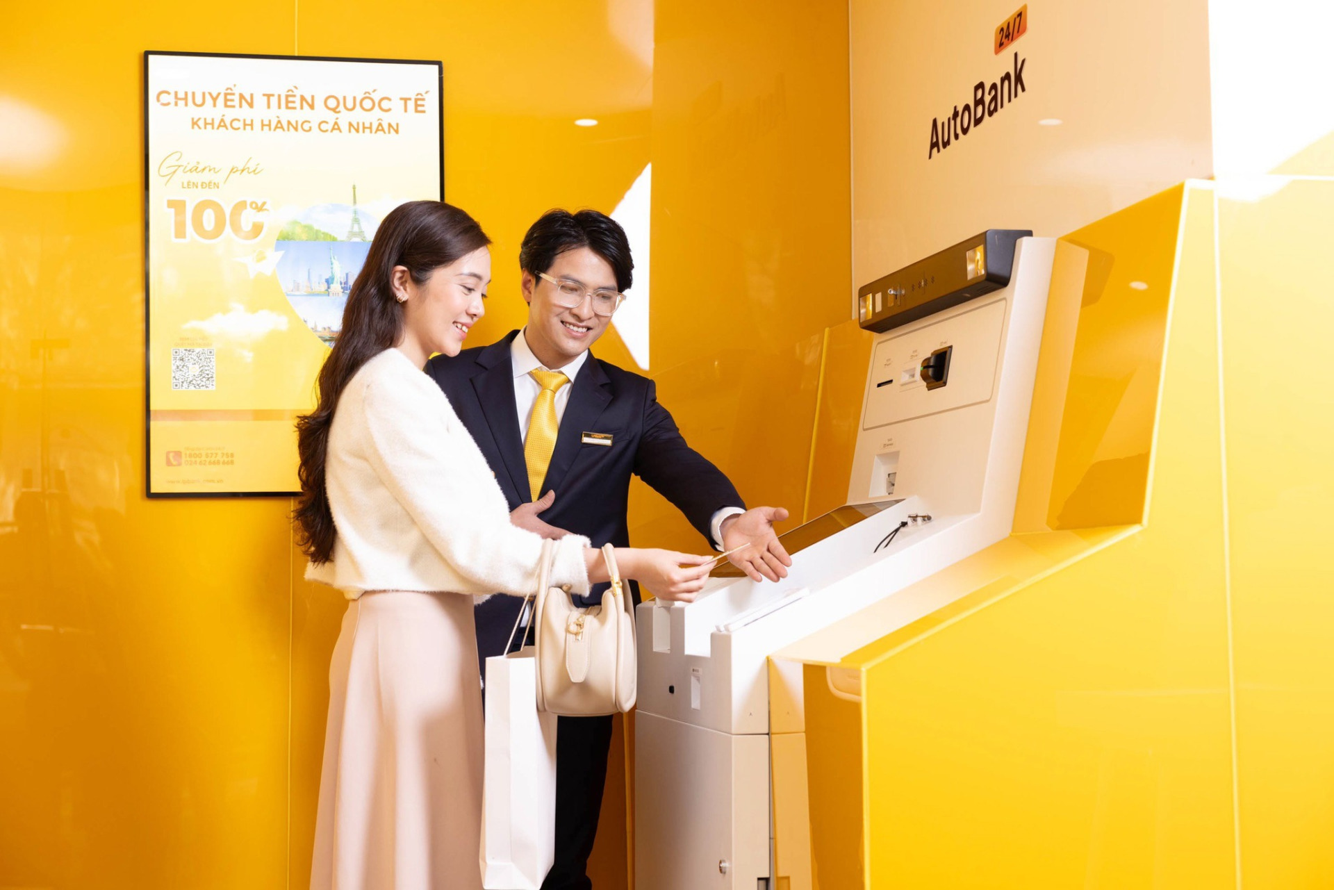 Khách hàng có thể rút tiền mặt từ thẻ tín dụng tại hệ thống ATM/CDM của LPBank trên toàn quốc